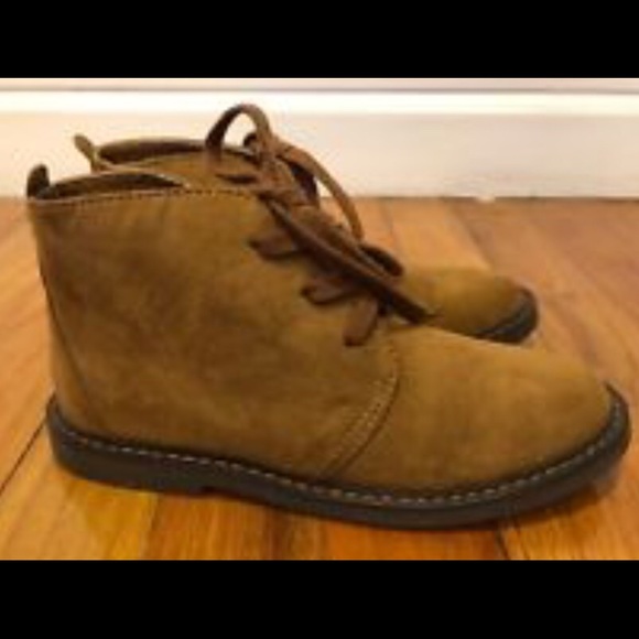 Boys Cole Haan Chukka Boots size 2 NWOT - Picture 6 of 8